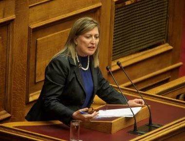 Εύη Καρακώστα: «Επειδή έδωσε αναβολή το δικαστήριο ανοίγουμε πόλεμο με την Τουρκία;» (βίντεο)